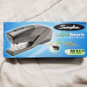 Swingline LightTouch Reduced Effort Stapler